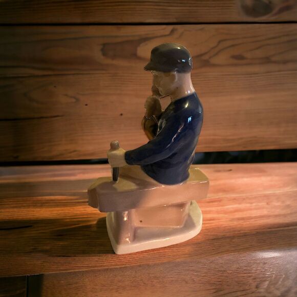 Carl Schneiders Germany Stone Mason Working hand painted underglaze 1859 - Picture 2 of 4